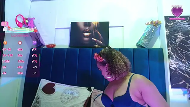 Mariana star1 online show from September 28, 2025, 4:07 am