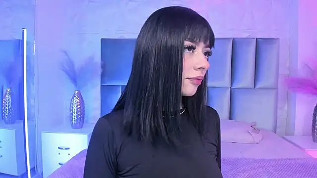 Snapshot of Selene_bennet chatting on May 2, 2026, 3:44 am Selene bennet online show from May 2, 2026, 3:44 am