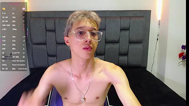 skinny bigcock02 online show from October 6, 2025, 6:27 pm