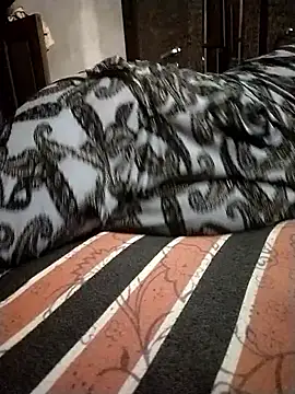 sharnjit299 online show from September 12, 2025, 6:08 pm