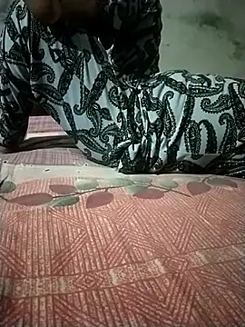 sharnjit299 online show from October 16, 2025, 4:52 pm