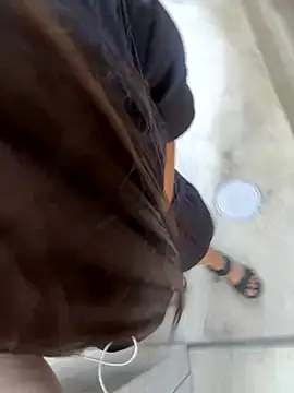 Snapshot of mai_honey chatting on October 9, 2025, 7:17 am mai honey online show from October 9, 2025, 7:17 am