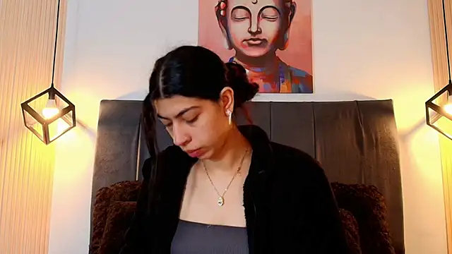 Cassie bloom online show from December 1, 2025, 8:03 pm