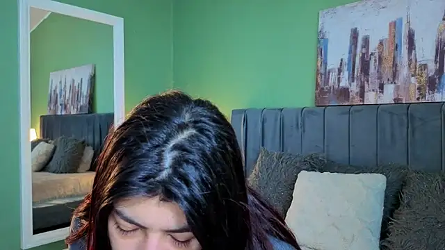 Cassie bloom online show from April 2, 2026, 8:39 pm