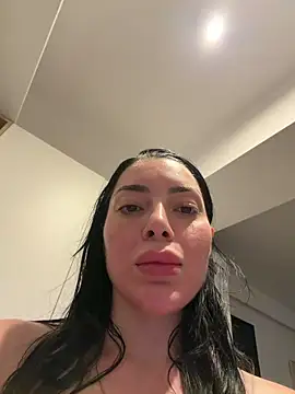 Mia Splash online show from June 4, 2026, 4:35 pm