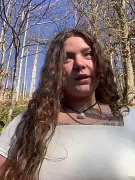 badcurvy online show from March 5, 2025, 11:38 am