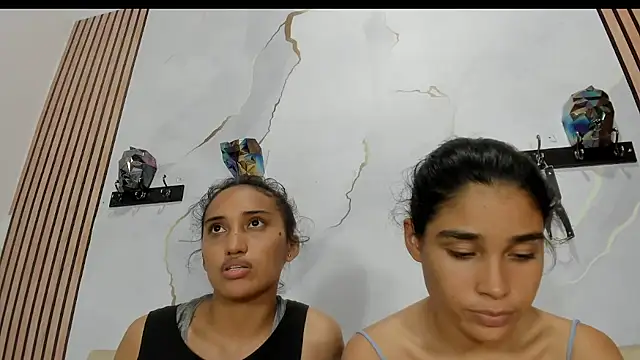 ElizaAndQuisha online show from February 22, 2025, 6:52 pm