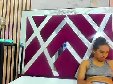 Snapshot of ElizaAndQuisha chatting on October 31, 2025, 1:12 pm ElizaAndQuisha online show from October 31, 2025, 1:12 pm