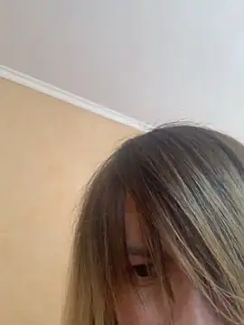Ella Pearlie online show from February 26, 2025, 1:41 pm
