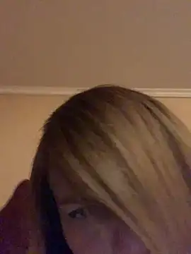 Ella Pearlie online show from March 1, 2025, 9:26 pm
