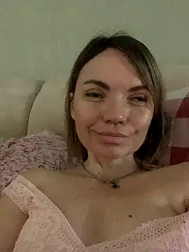 Ella Pearlie online show from September 13, 2025, 11:32 am