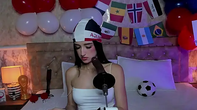 MELODYY SWEET online show from June 22, 2026, 6:05 pm