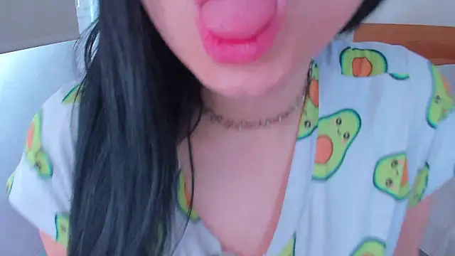 Snapshot of ValeeryRose_ chatting on October 11, 2025, 12:36 pm ValeeryRose online show from October 11, 2025, 12:36 pm