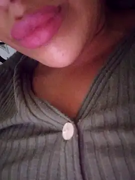 Snapshot of Sexlove1xo chatting on October 7, 2025, 5:21 pm Sexlove1xo online show from October 7, 2025, 5:21 pm