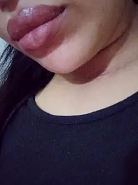 Sexlove1xo online show from May 5, 2026, 6:05 pm