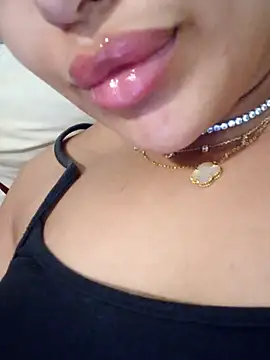 Sexlove1xo online show from June 27, 2026, 4:12 pm
