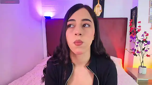 Lexi Howard  online show from May 5, 2026, 5:59 am