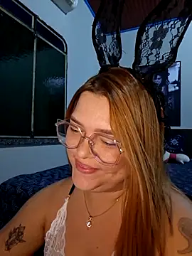 Snapshot of GoddessChaar chatting on April 5, 2026, 1:03 am GoddessChaar online show from April 5, 2026, 1:03 am