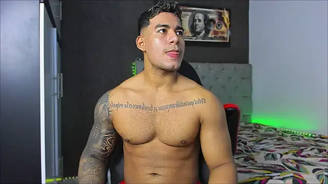 Snapshot of luigi_hot_ chatting on October 4, 2025, 3:04 am luigi hot  online show from October 4, 2025, 3:04 am