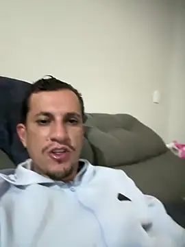Snapshot of hekitor chatting on May 14, 2026, 3:35 am hekitor online show from May 14, 2026, 3:35 am