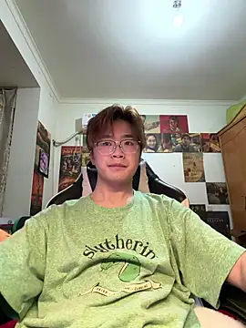 Snapshot of Anson0722 chatting on April 11, 2026, 2:43 pm Anson0722 online show from April 11, 2026, 2:43 pm
