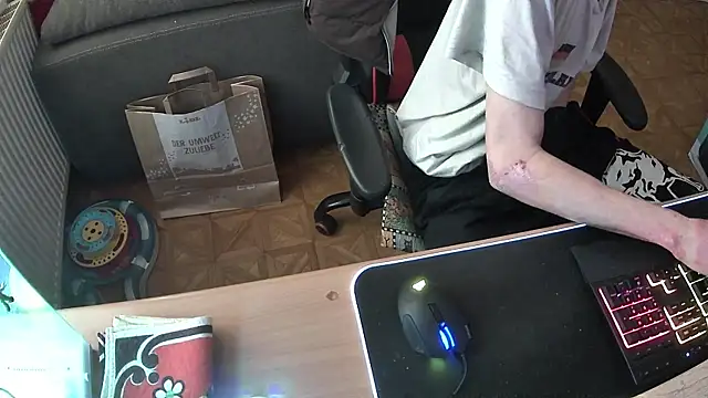 DerGeileLoveboy online show from November 11, 2025, 11:54 am