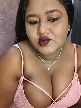 horny diana online show from August 5, 2026, 5:16 pm