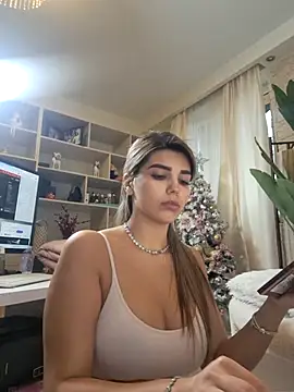 Bella Posh online show from January 7, 2026, 12:51 pm