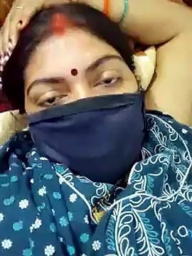 Snapshot of Rubiyaa77 chatting on March 16, 2025, 5:28 pm Rubiyaa77 online show from March 16, 2025, 5:28 pm
