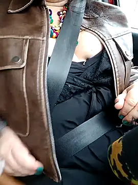 Snapshot of Erika41 chatting on October 4, 2025, 10:46 am Erika41 online show from October 4, 2025, 10:46 am