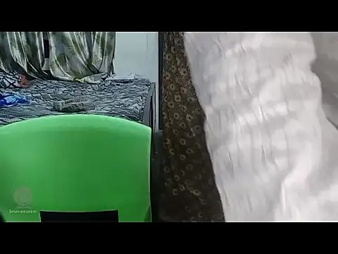 Snapshot of longsexji chatting on February 19, 2026, 5:53 pm longsexji online show from February 19, 2026, 5:53 pm