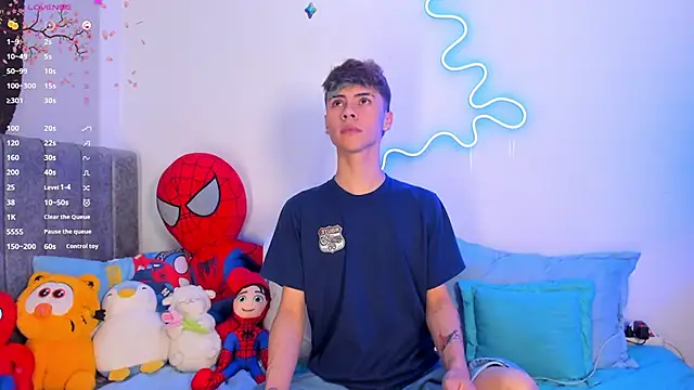 callum 77 online show from October 29, 2025, 4:37 am