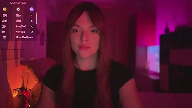 CherryRed Girl online show from May 3, 2026, 10:27 pm