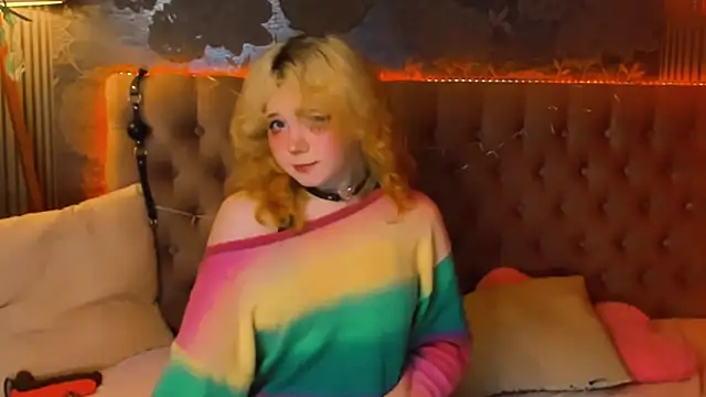EmilyAngells online show from May 11, 2026, 7:25 am