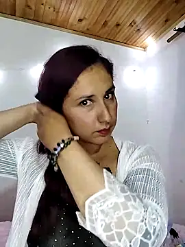 Snapshot of Megan-01- chatting on March 13, 2025, 1:21 am Megan-01- online show from March 13, 2025, 1:21 am