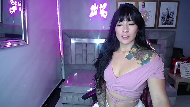 Snapshot of Isabella_Collen_v chatting on February 25, 2025, 3:27 pm Isabella Collen v online show from February 25, 2025, 3:27 pm