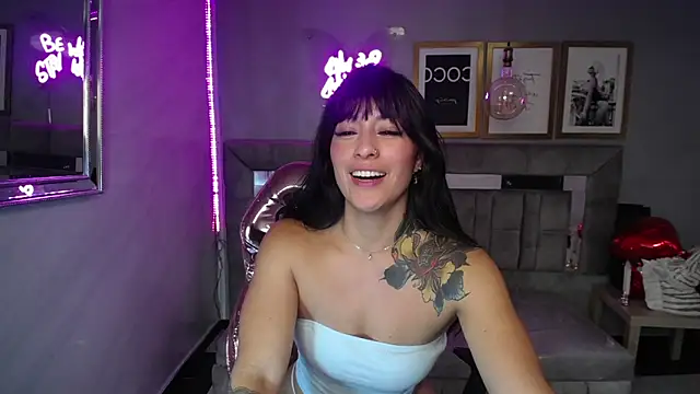 Snapshot of Isabella_Collen_v chatting on February 27, 2025, 6:42 pm Isabella Collen v online show from February 27, 2025, 6:42 pm