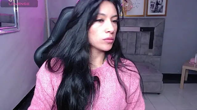 Isabella Collen v online show from November 17, 2025, 1:06 pm