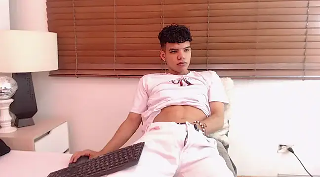 Snapshot of Axel_Forte chatting on March 11, 2025, 12:50 pm Axel Forte online show from March 11, 2025, 12:50 pm