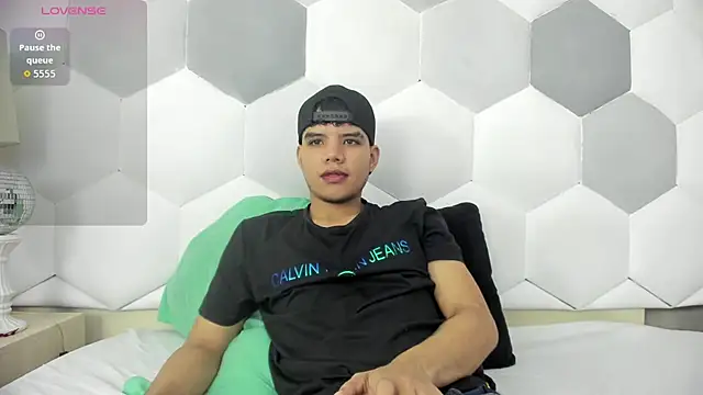 Snapshot of Axel_Forte chatting on October 7, 2025, 2:03 pm Axel Forte online show from October 7, 2025, 2:03 pm