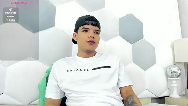 Axel Forte online show from November 26, 2025, 1:12 pm