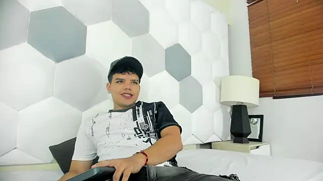 Axel Forte online show from April 29, 2026, 2:10 pm