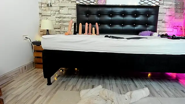 Agata  Rose online show from November 6, 2025, 7:31 am