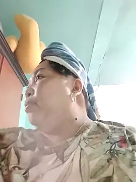 Sweet fatty18 online show from February 18, 2025, 4:48 am