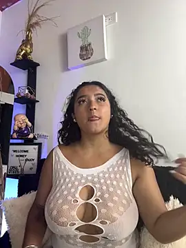 MarianaZapataa online show from March 12, 2025, 1:58 am