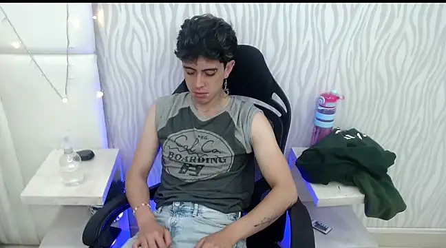star boyxx online show from February 28, 2025, 10:17 pm