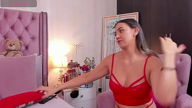 natashaleightt online show from December 21, 2025, 8:38 pm