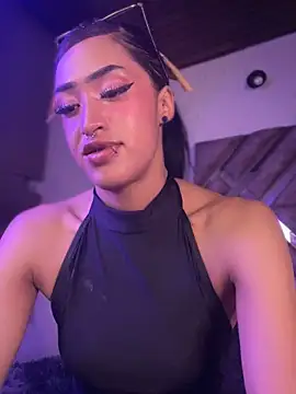 Snapshot of MichelleDiaz_Pink chatting on September 21, 2025, 3:30 am MichelleDiaz Pink online show from September 21, 2025, 3:30 am