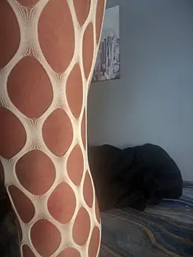 MichelleDiaz Pink online show from November 27, 2025, 5:15 pm