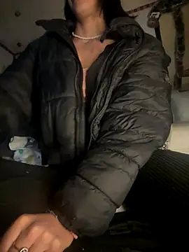 MichelleDiaz Pink online show from December 2, 2025, 6:19 am